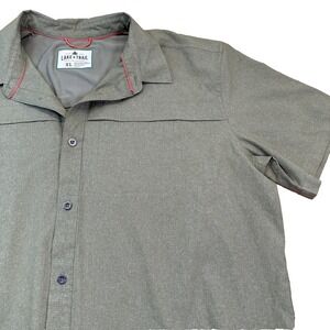 G37- Mens XL Lake & Trail Outfitting Adventure Olive Green Short Sleeve Button